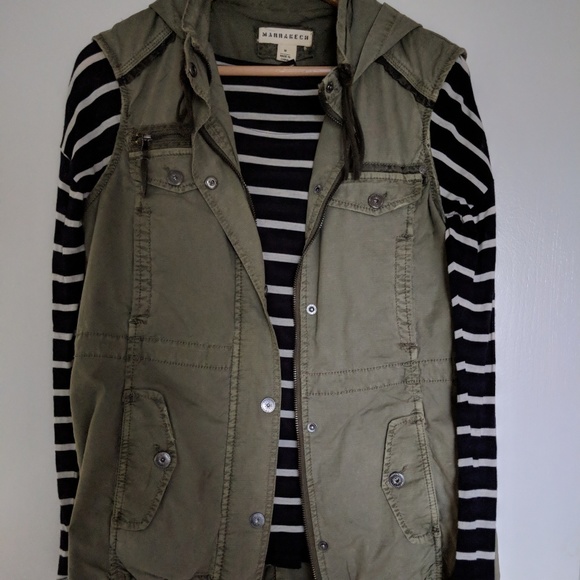 Forever 21 Navy & White Striped Long Sleeve - Picture 3 of 4